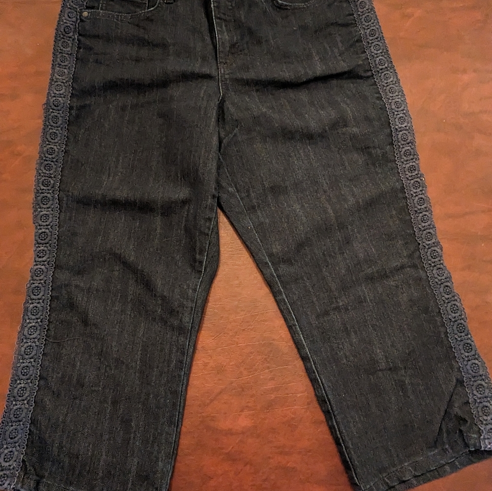 Size 14 Code Blue Capris